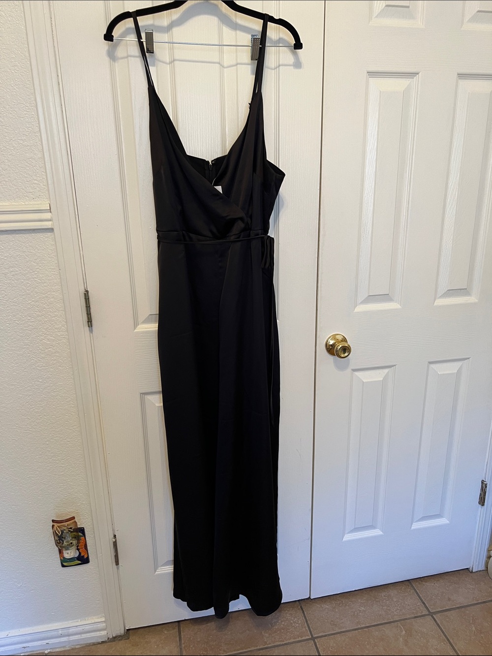 Forever 21 Black satin wide leg jumpsuit with tie NWT, size 1x